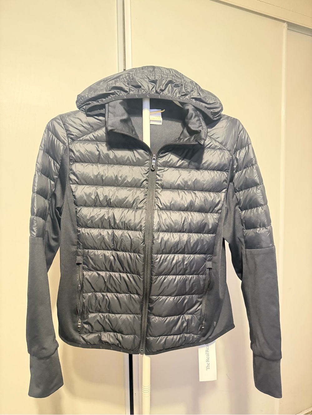 Lolë Just Windproof Insulated Jacket